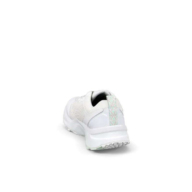 Joya Veloche White, dame